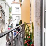 Castle Inn Lisbon Apartments